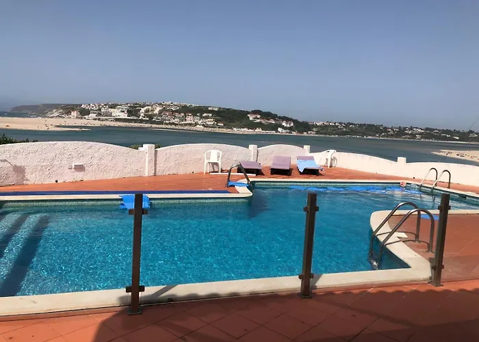 Beachfront With Private Access, Ocean Views, Pool, Villa Casal do Narcizo