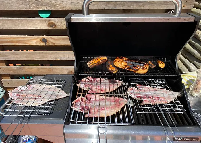 Beachfront With Private Access, Ocean Views, Pool, * Casal do Narcizo