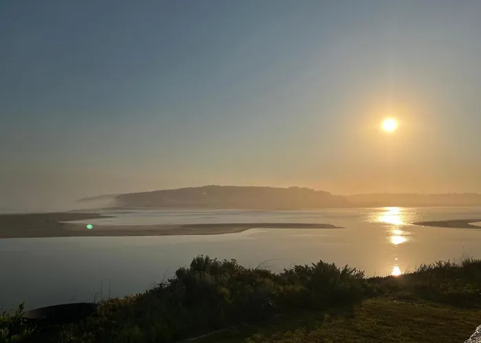 Beachfront With Private Access, Ocean Views, Pool, * Casal do Narcizo